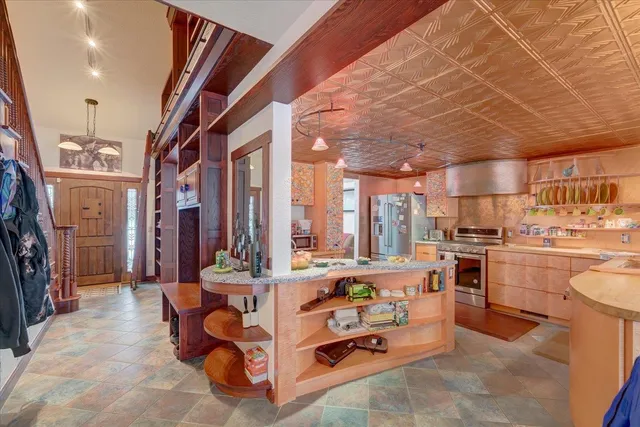 $825,000 | 10200 County Hwy Y, Mazomanie, WI 53560