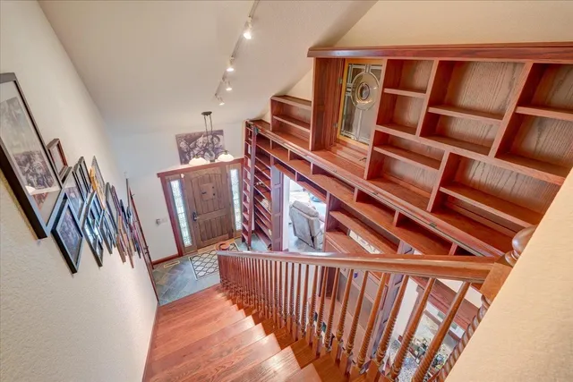 $825,000 | 10200 County Hwy Y, Mazomanie, WI 53560