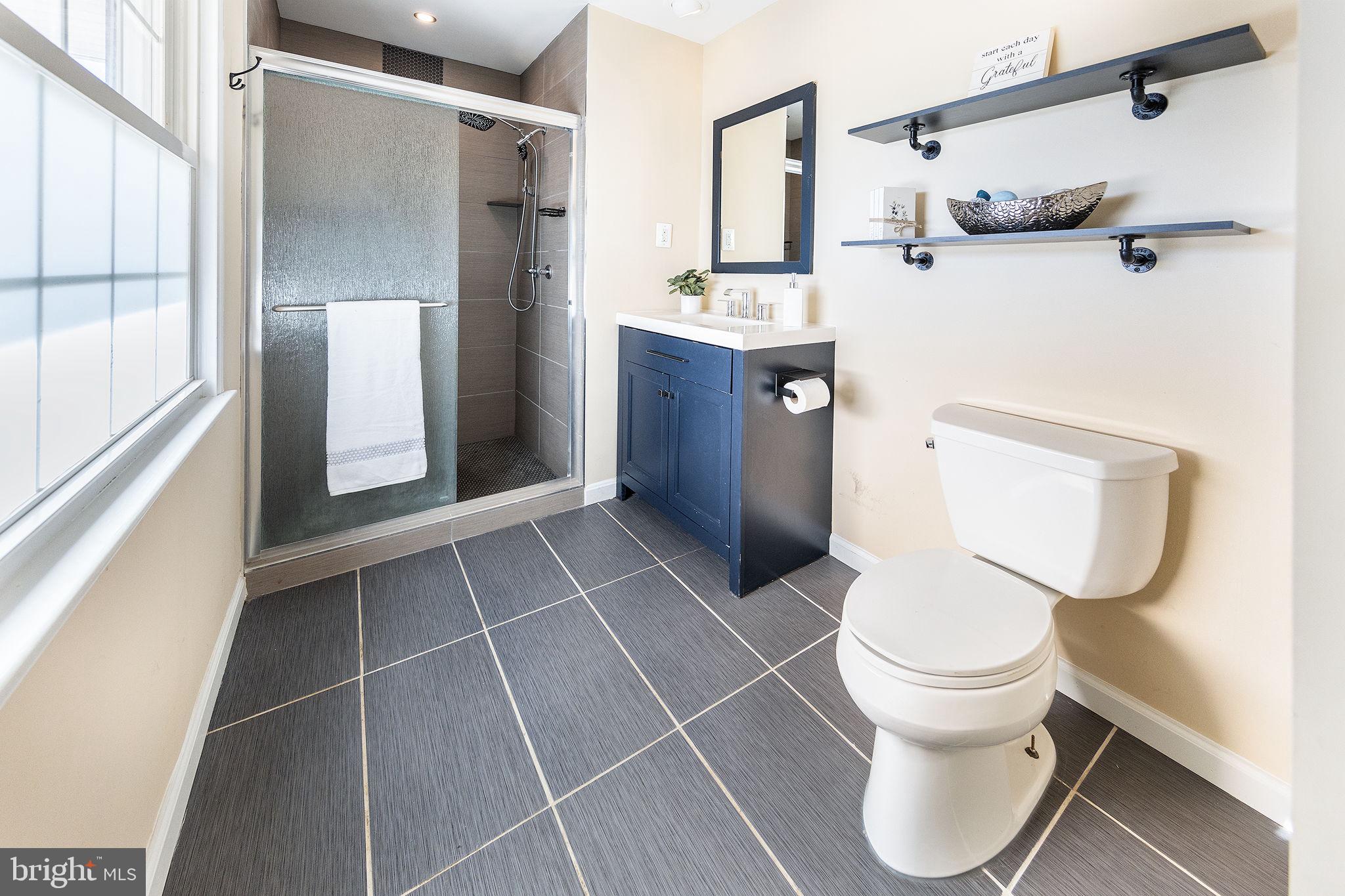 7104 Bock Road Fort Washington, MD 20744 - Photo 26 of 46 Primary Bathroom