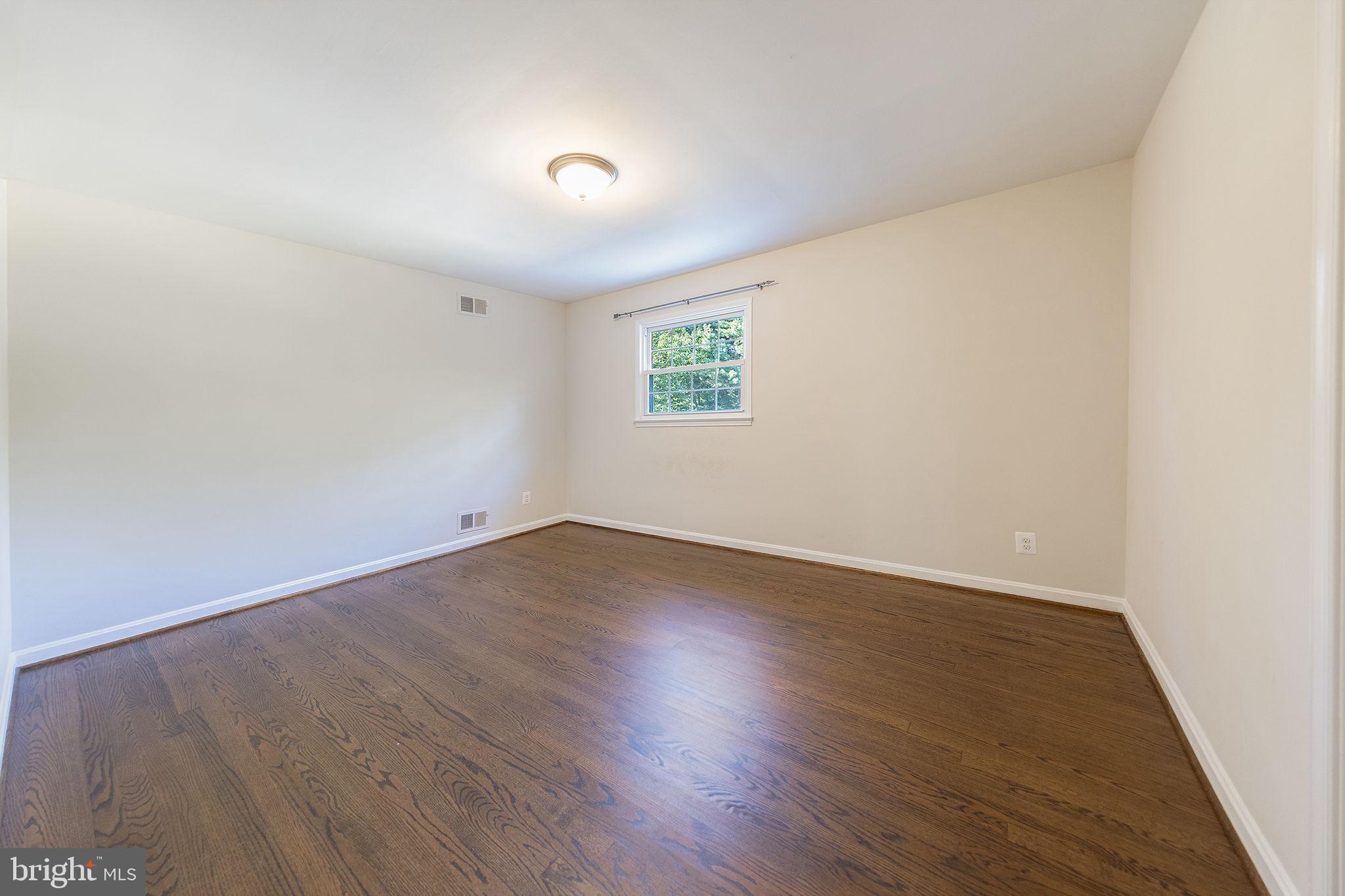 7104 Bock Road Fort Washington, MD 20744 - Photo 32 of 46 Bedroom #3