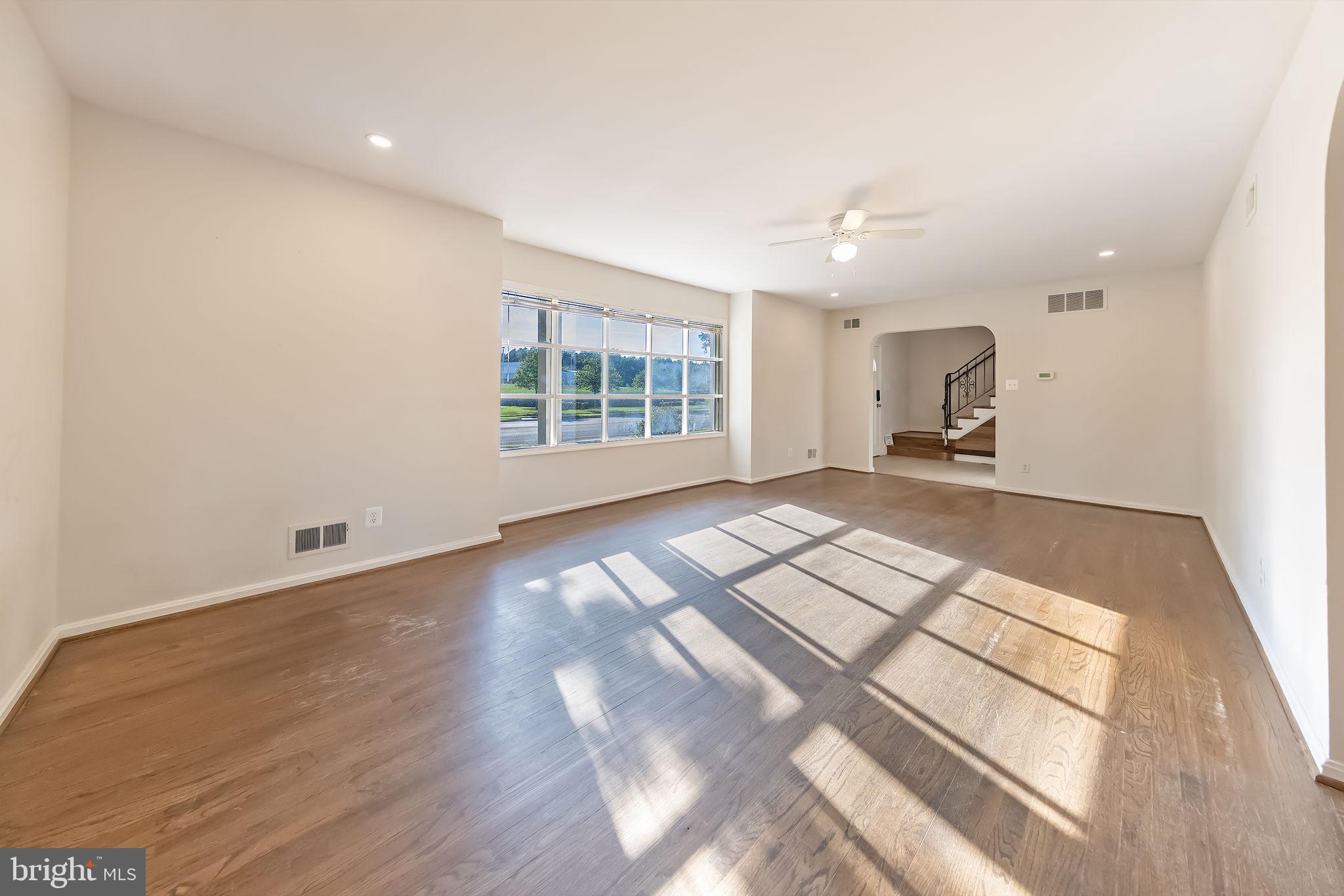 7104 Bock Road Fort Washington, MD 20744 - Photo 9 of 46 Living Room w/ Natural Light
