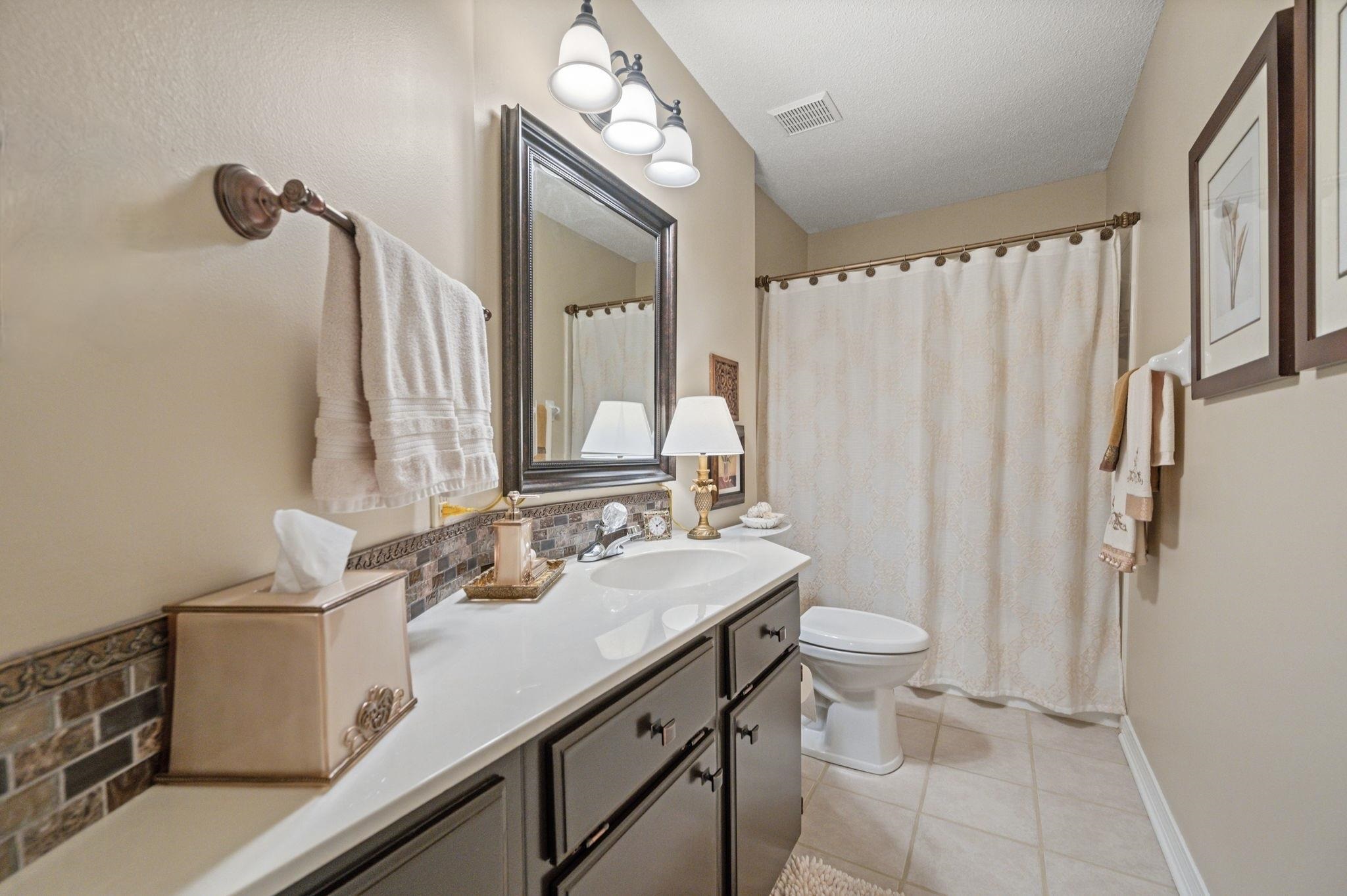 510 Ridgewood Drive Daphne, AL 36526 - Photo 30 of 51 Bathroom