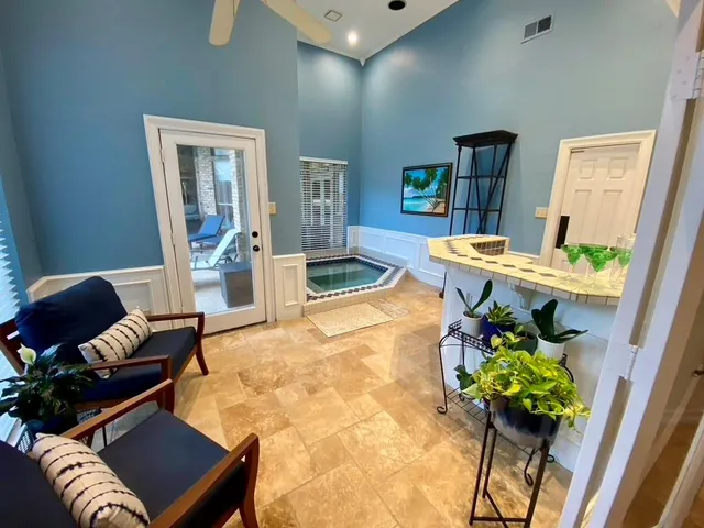 a living room filled with furniture