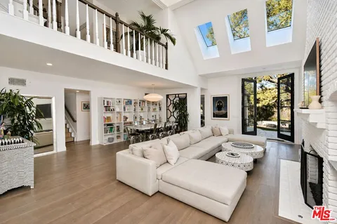 $7,950,000 | 29105 Old Mill Creek Lane, Agoura Hills, CA 91301