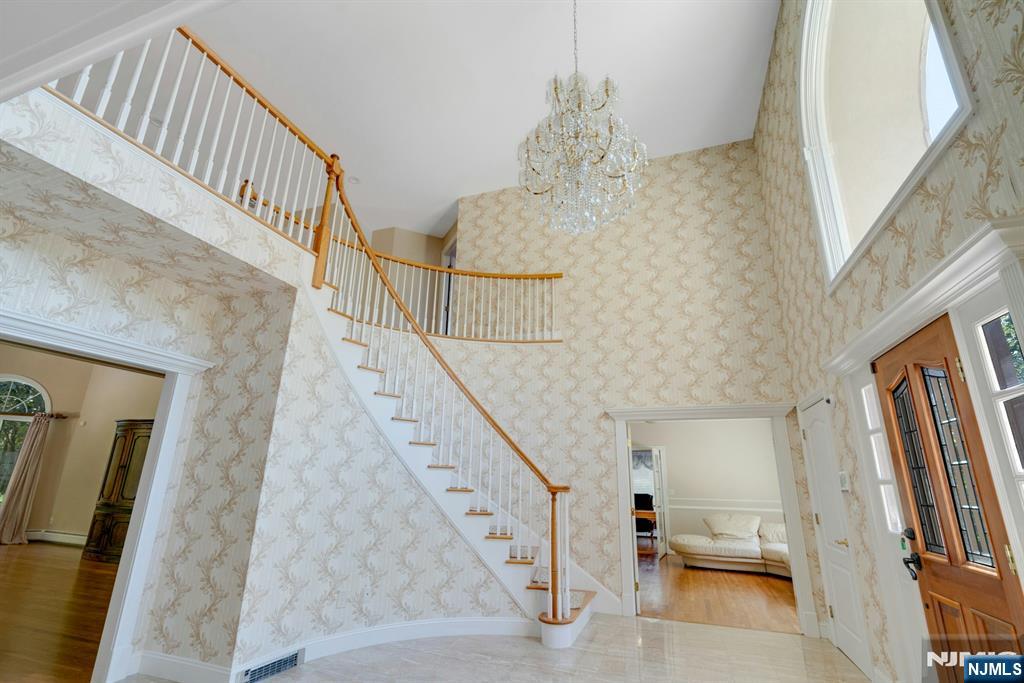309 Skyridge Road Franklin Lakes, NJ 07417 - Photo 6 of 48