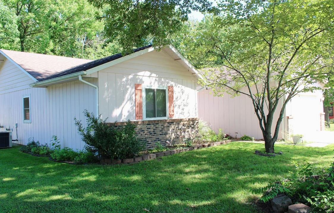 60 Innsbruck Lane Shiloh, IL 62221 - Photo 2 of 16 Gallery Image 2