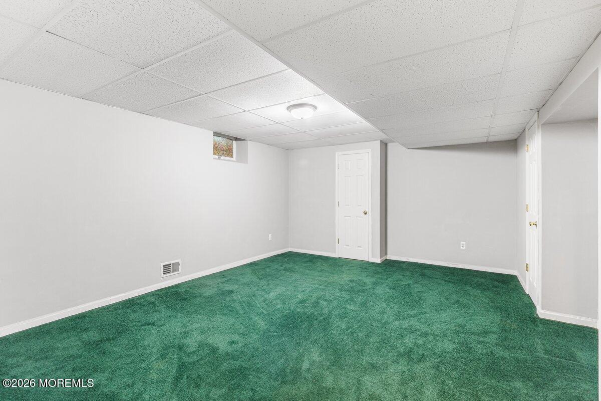 5 Ridge Hill Way Holmdel, NJ 07733 - Photo 31 of 43 Room with closet