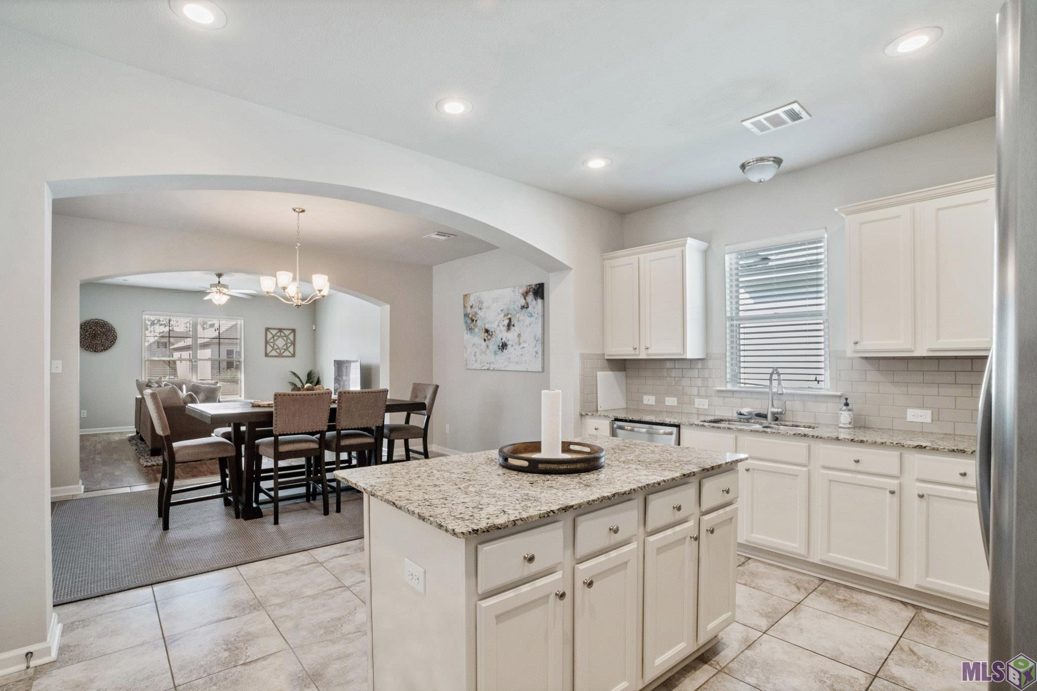 7825 Antebellum Avenue Baton Rouge, LA 70820 - Photo 6 of 13