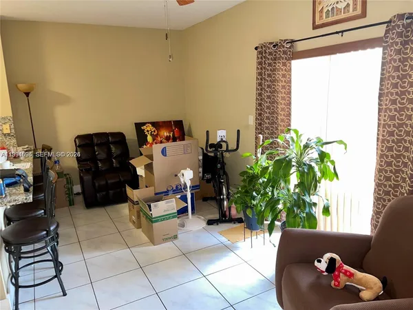 $2,600 | 6940 Northwest 179th Street, Unit 3087, Hialeah, FL 33015