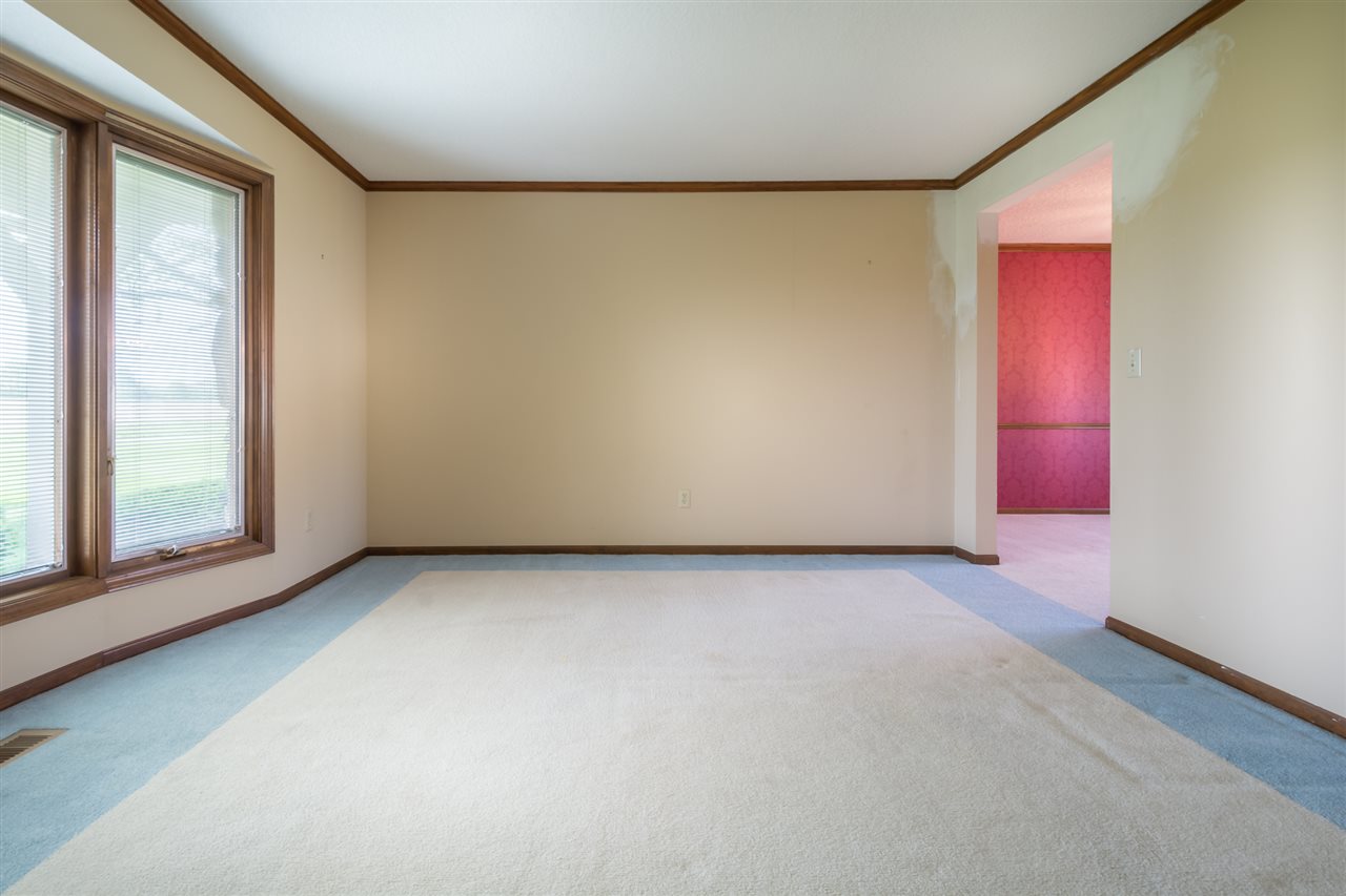 4531 Thompson Road Fort Wayne, IN 46816 - Photo 25 of 36