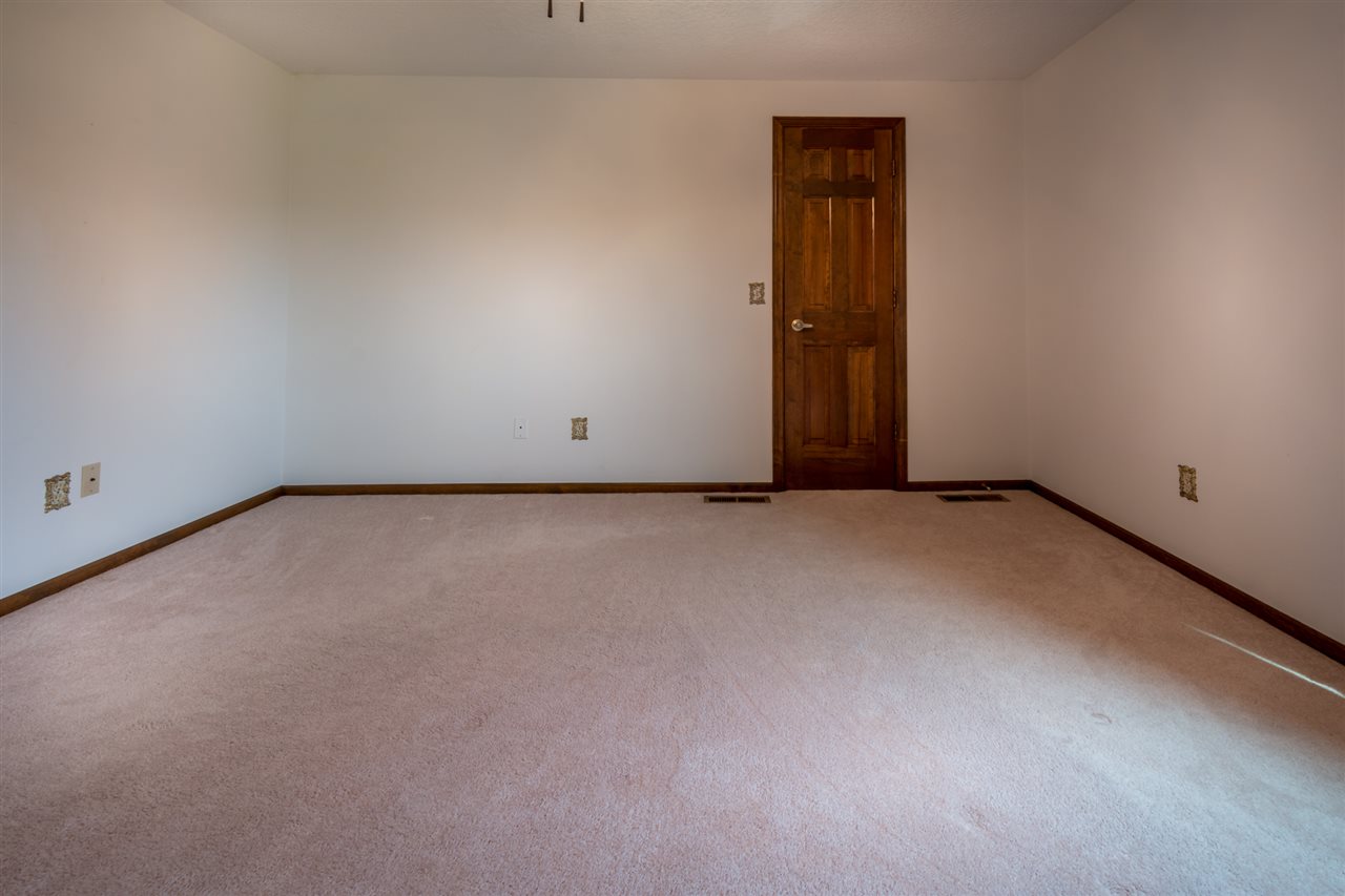 4531 Thompson Road Fort Wayne, IN 46816 - Photo 26 of 36