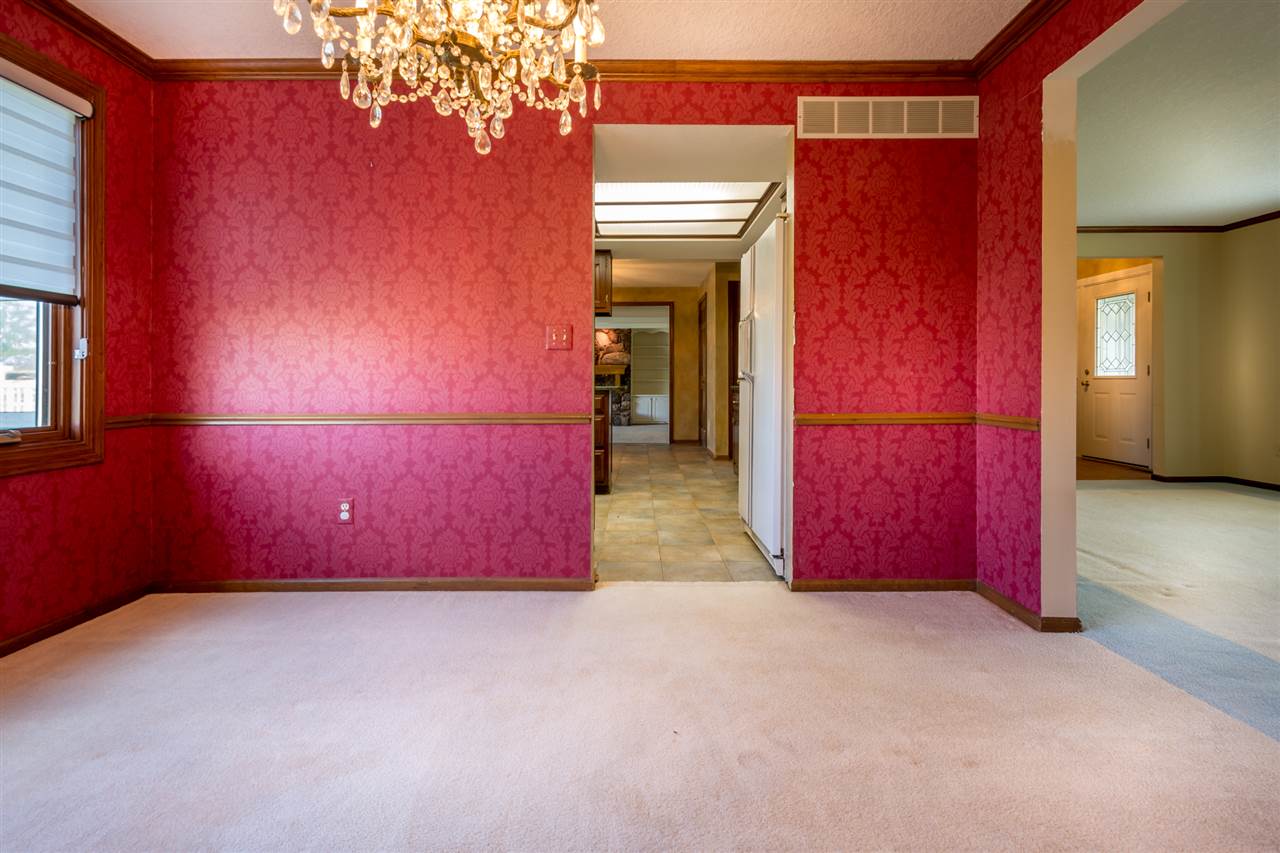 4531 Thompson Road Fort Wayne, IN 46816 - Photo 8 of 36