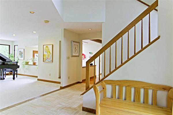 38 Agawam Road Acton, MA 01720 - Photo 5 of 17 Gallery Image 5