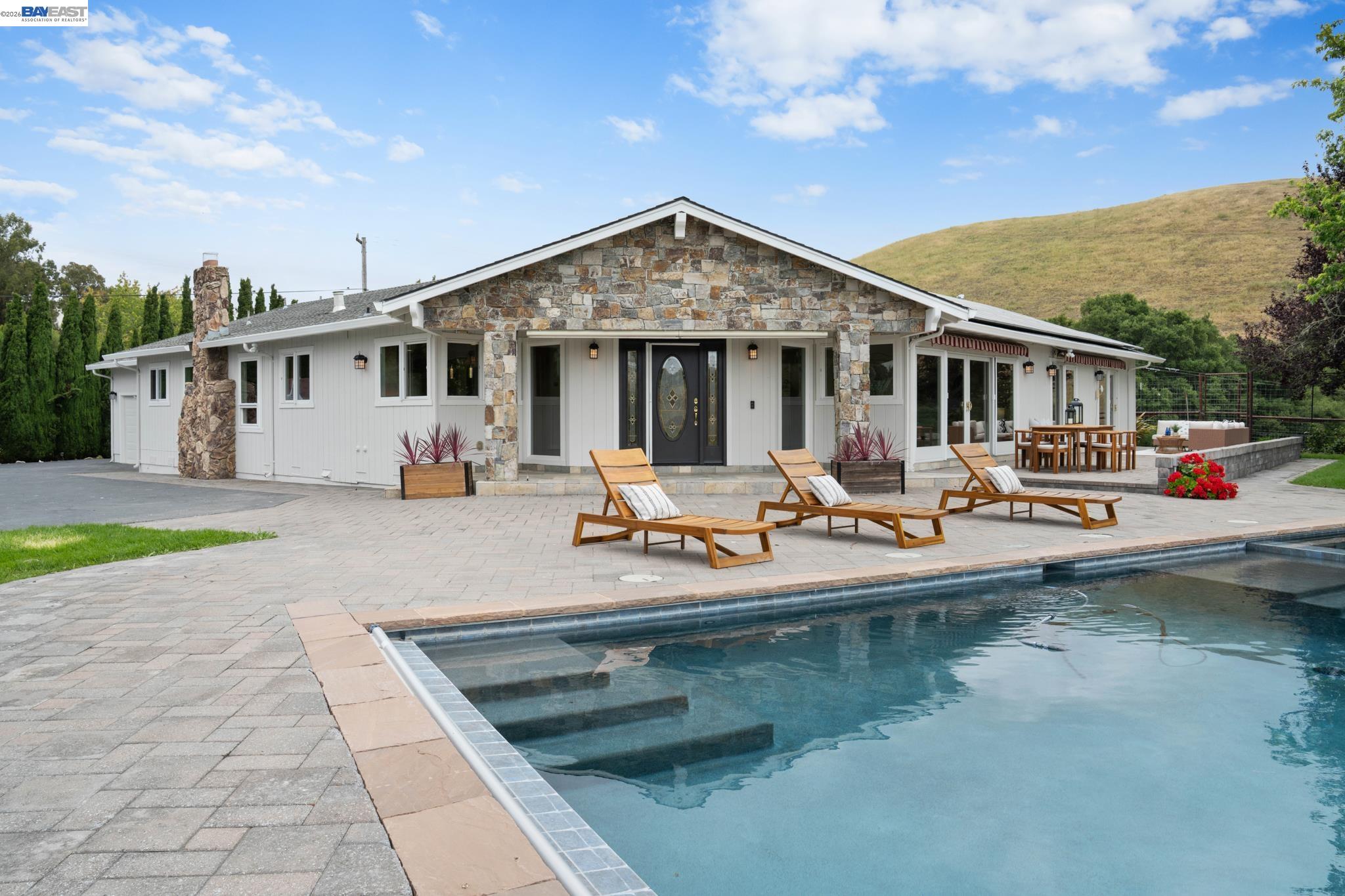 5550 Sweigert Road San Jose, CA 95132 - Photo 3 of 49