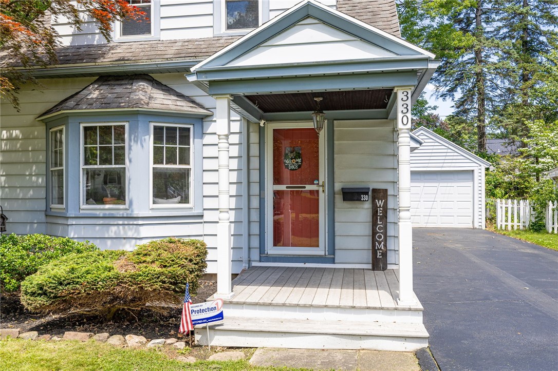 330 Colebourne Road Rochester, NY 14609 - Photo 3 of 37