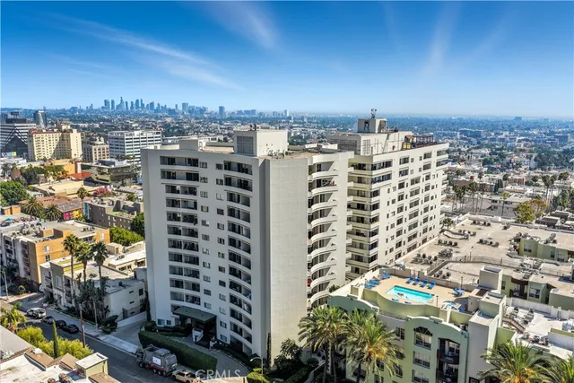 $1,345,000 | 7250 Franklin Avenue, Unit 1203, Los Angeles, CA 90046