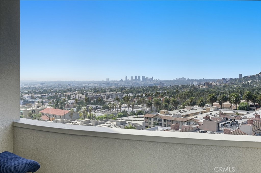 7250 Franklin Avenue, Unit 1203 Los Angeles, CA 90046 - Photo 18 of 37 a view of a city
