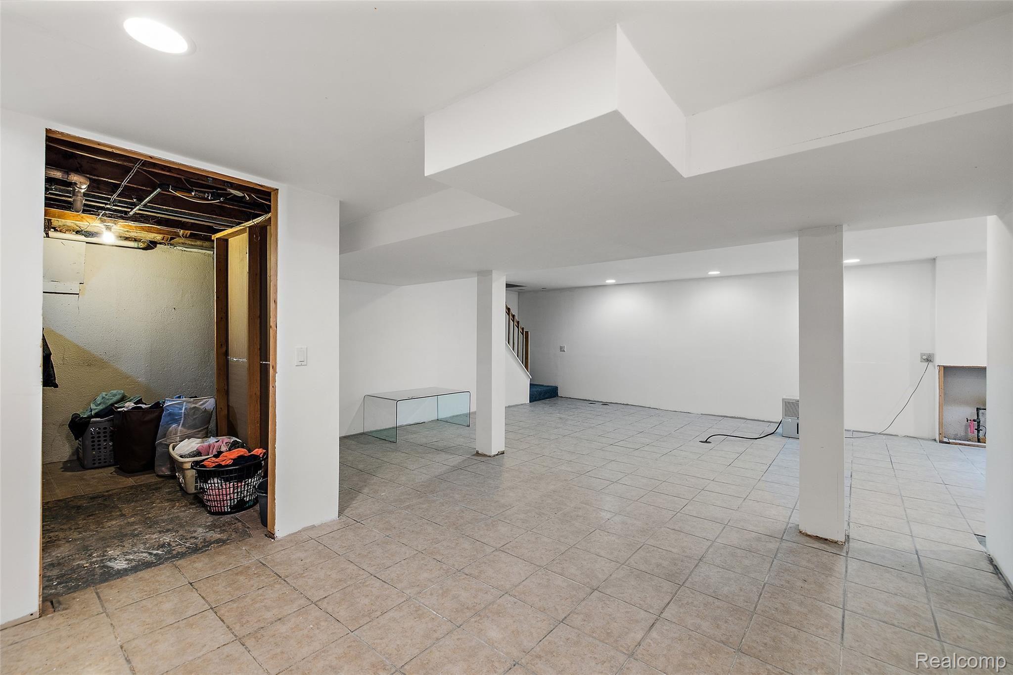 32381 Kelly Road Fraser, MI 48026 - Photo 37 of 38 32381 Kelly Rd-37.jpg