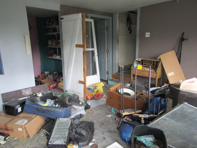 64 West Gate Limestone, ME 04750 - Photo 2 of 23 IMG_1567