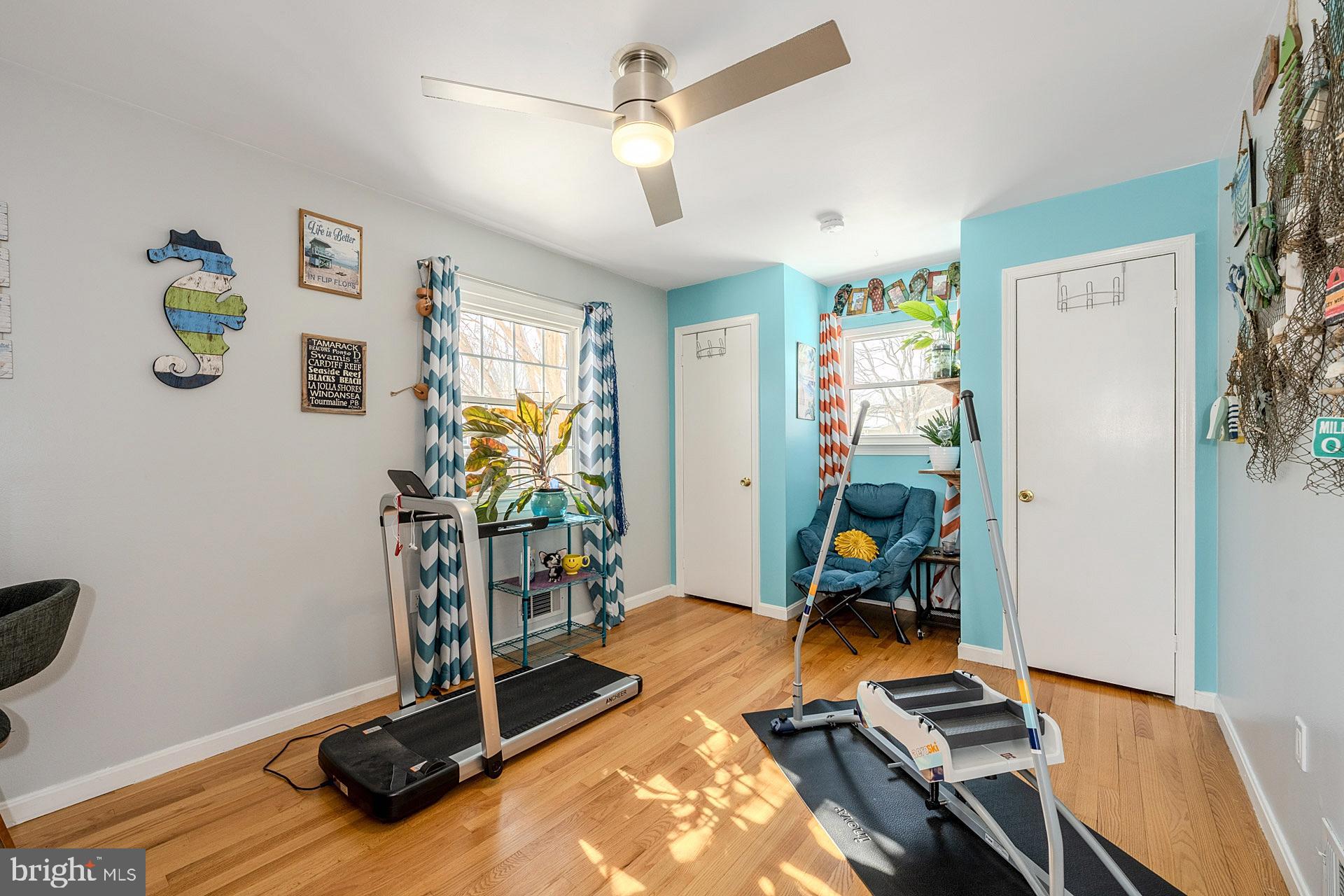 6112 Harmon Place Springfield, VA 22152 - Photo 19 of 33 a view of a room with gym equipment
