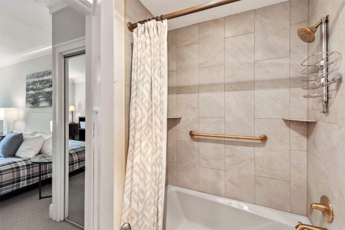 1207 West Keystone Road, Unit 2701 Keystone, CO 80435 - Photo 24 of 41 Ensuite bathroom with shower / tub combo with curtain
