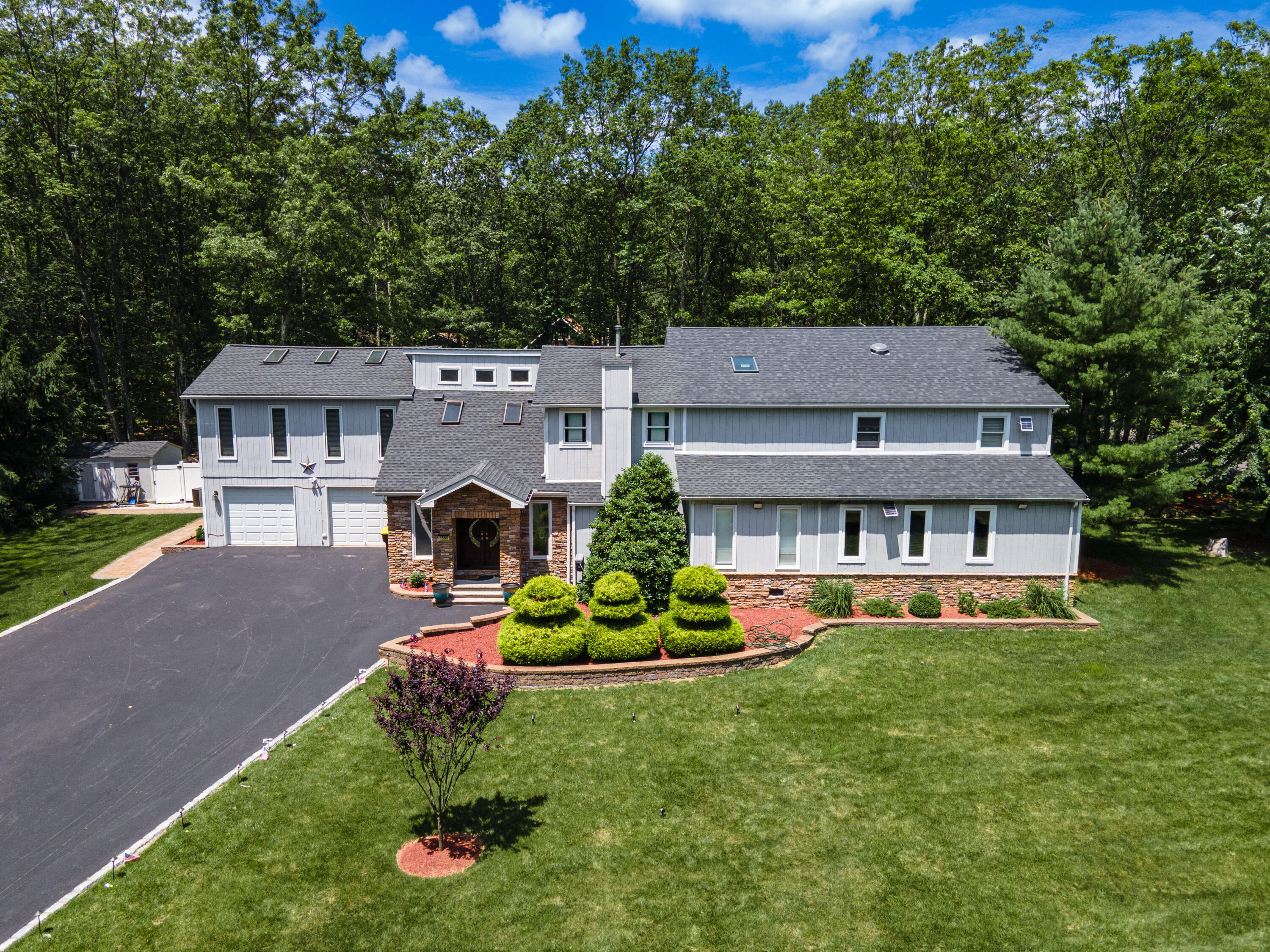 1555 Longleaf Drive Effort, PA 18330 - Photo 1 of 63 Main