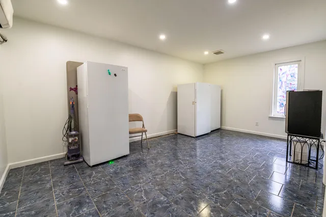 $769,999 | 1555 Longleaf Drive, Effort, PA 18330