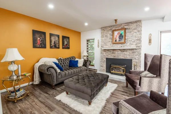 $725,000 | 1555 Longleaf Drive, Effort, PA 18330