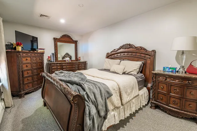 $769,999 | 1555 Longleaf Drive, Effort, PA 18330