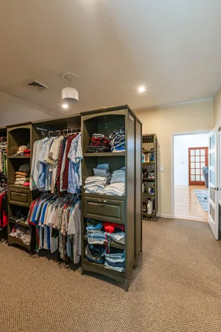 $769,999 | 1555 Longleaf Drive, Effort, PA 18330