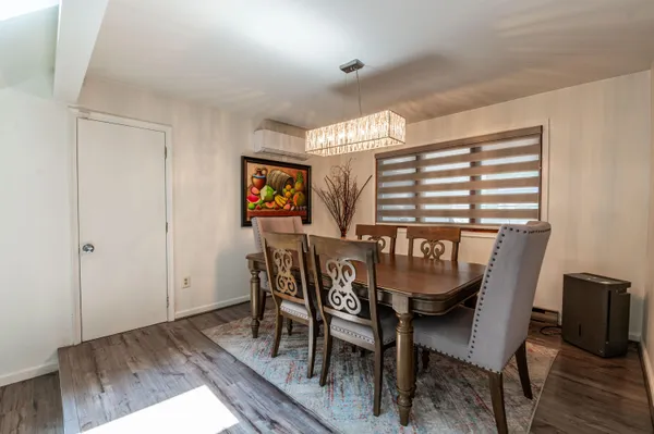 $725,000 | 1555 Longleaf Drive, Effort, PA 18330