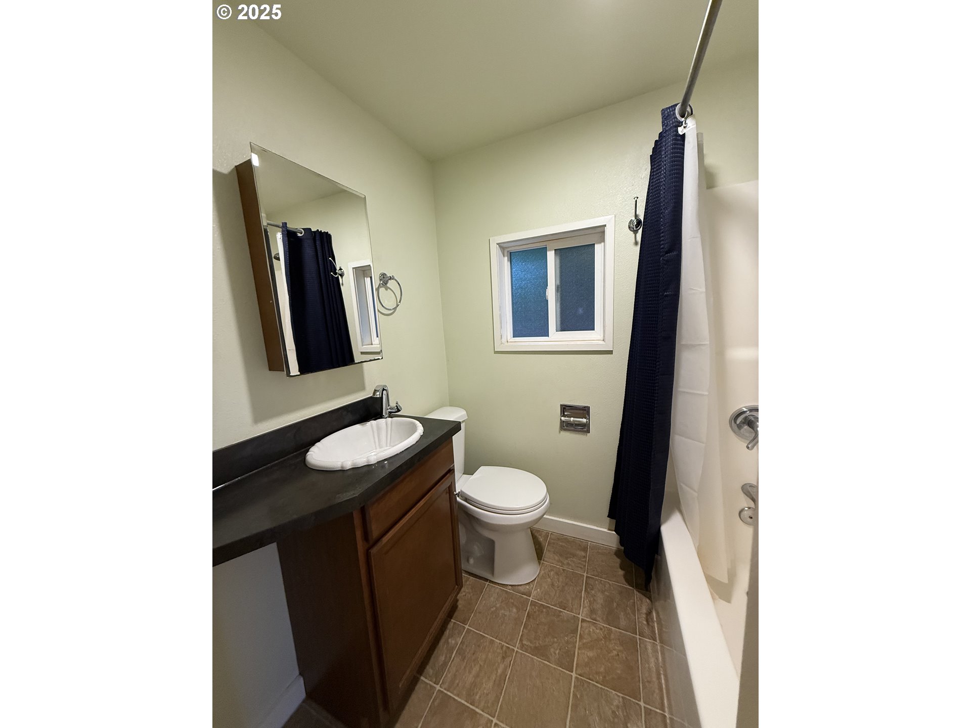 934 Southeast Nehalem Street Portland, OR 97202 - Photo 22 of 32