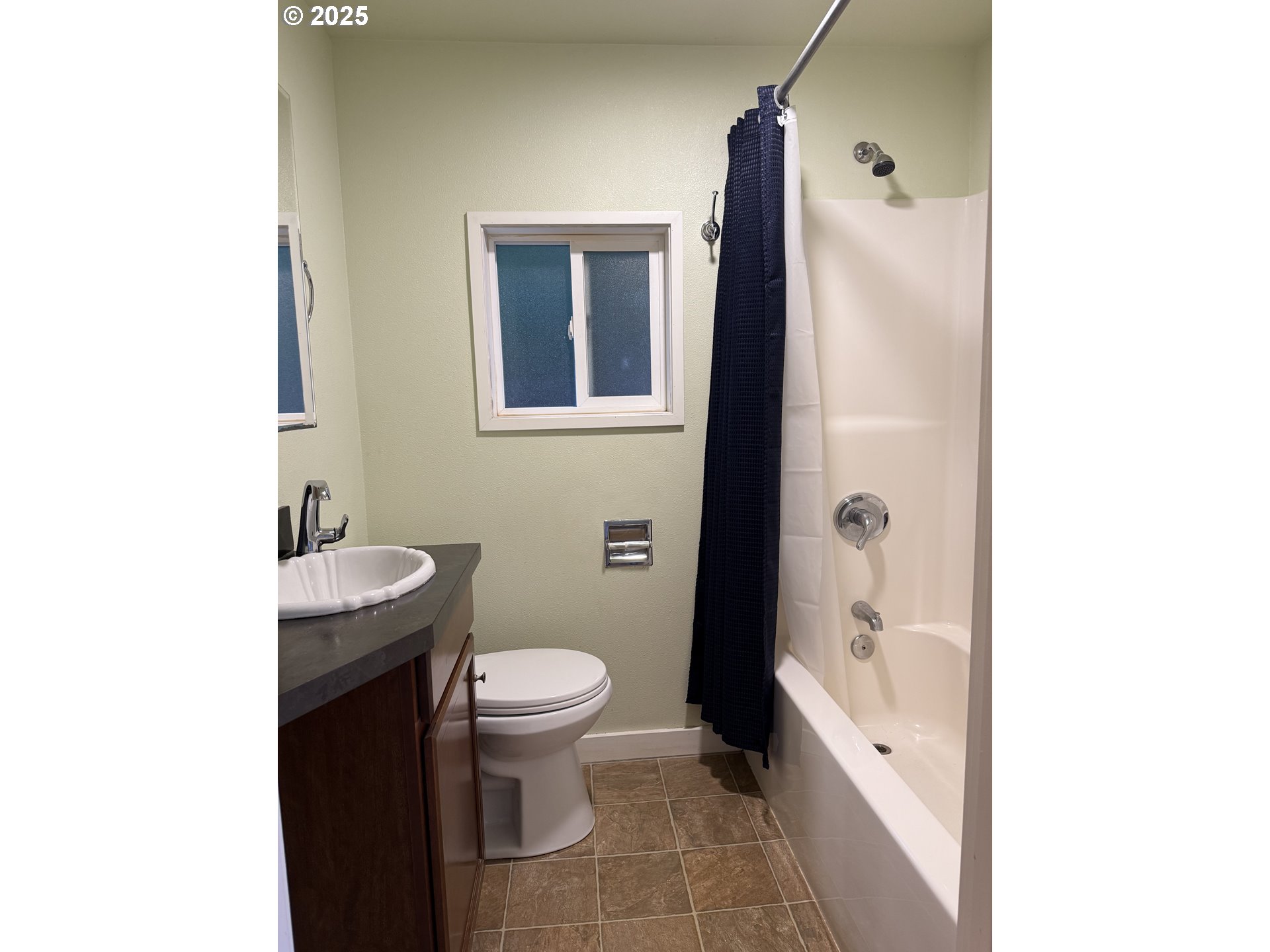 934 Southeast Nehalem Street Portland, OR 97202 - Photo 24 of 32