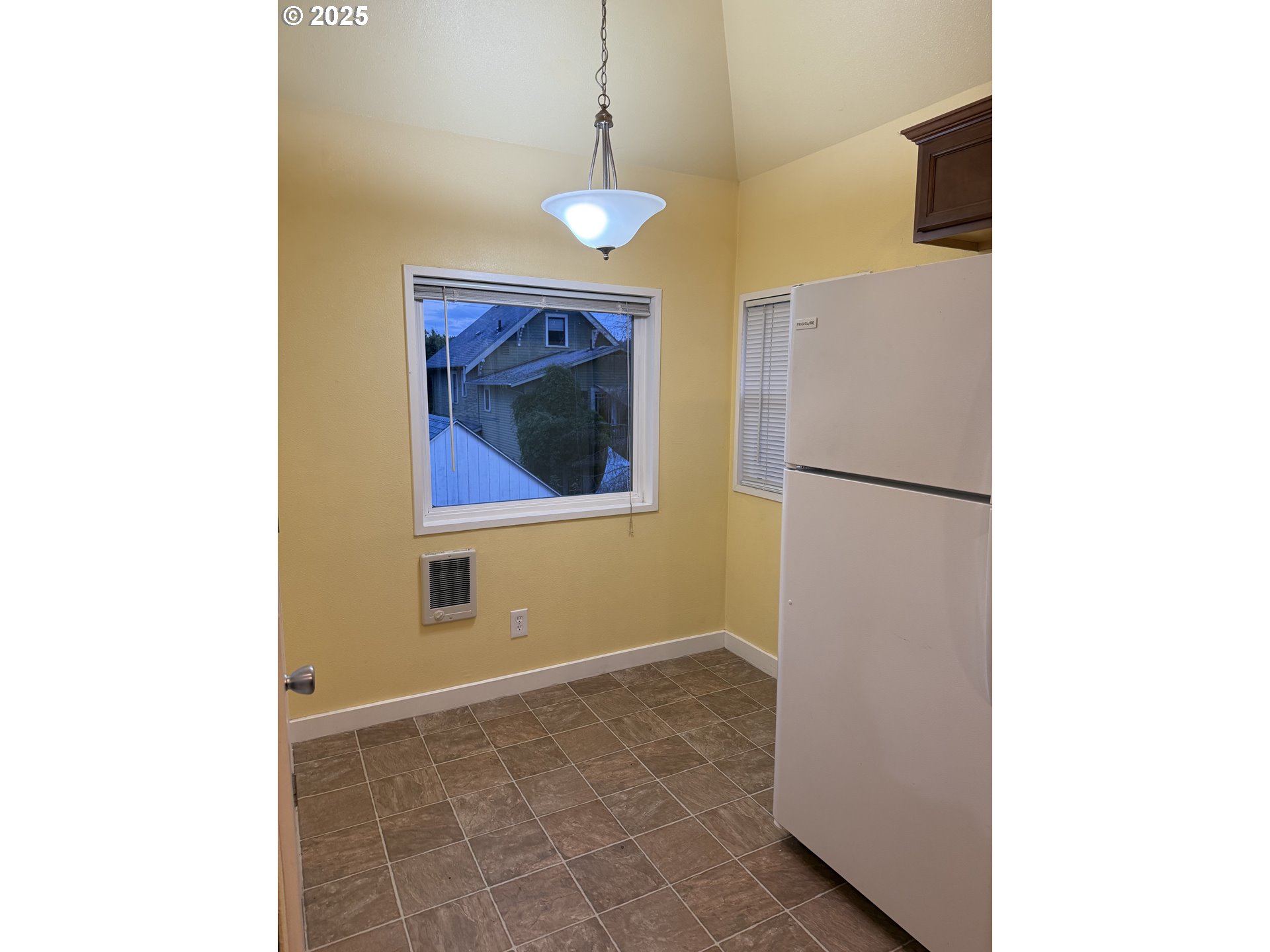 934 Southeast Nehalem Street Portland, OR 97202 - Photo 25 of 32