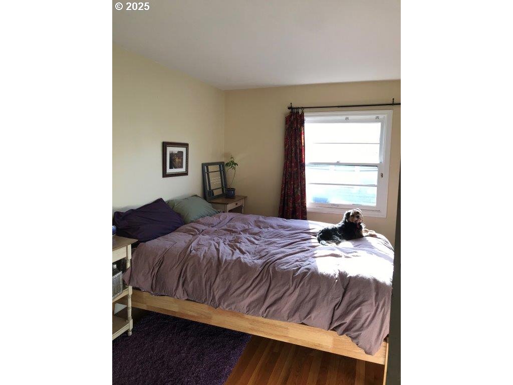 934 Southeast Nehalem Street Portland, OR 97202 - Photo 4 of 32