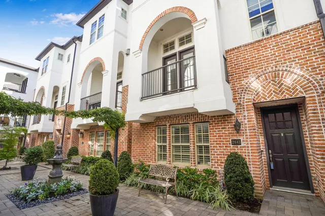 $449,999 | 2843 Rusk Street, Houston, TX 77003