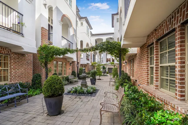 $449,999 | 2843 Rusk Street, Houston, TX 77003