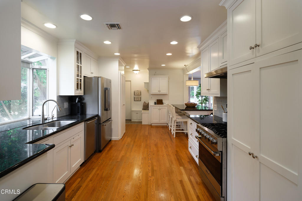 2067 East Woodlyn Road Pasadena, CA 91104 - Photo 12 of 75 SSR_2067EastWoodlyn_017_FLEXMLS