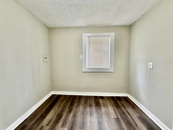 $1,400 | 1448 Menager Road, Memphis, TN 38106