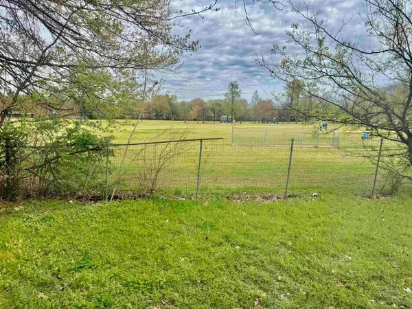 $1,400 | 1448 Menager Road, Memphis, TN 38106