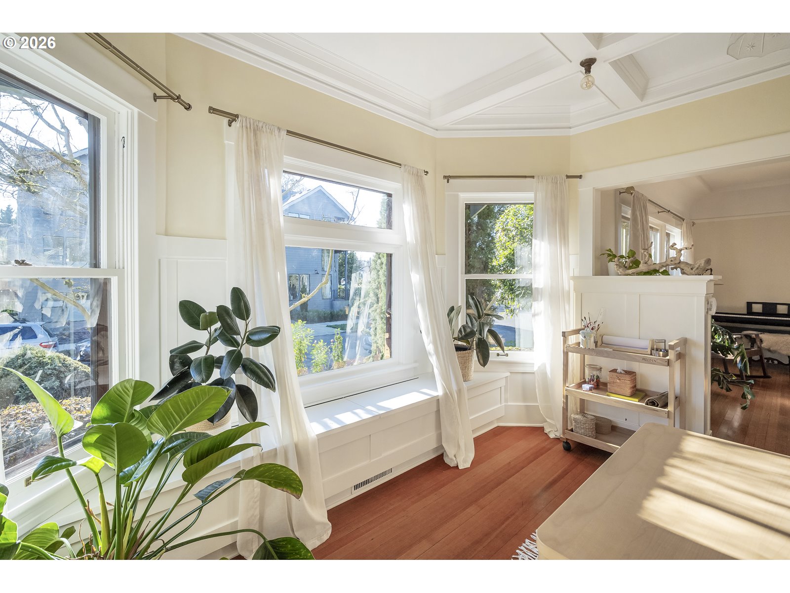 7060 Southeast 13th Avenue Portland, OR 97202 - Photo 12 of 46