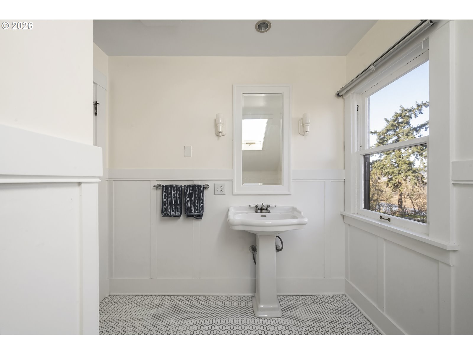 7060 Southeast 13th Avenue Portland, OR 97202 - Photo 34 of 46