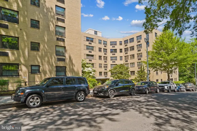 $160,000 | 1801 Clydesdale Place Northwest, Unit 420, Washington, DC 20009