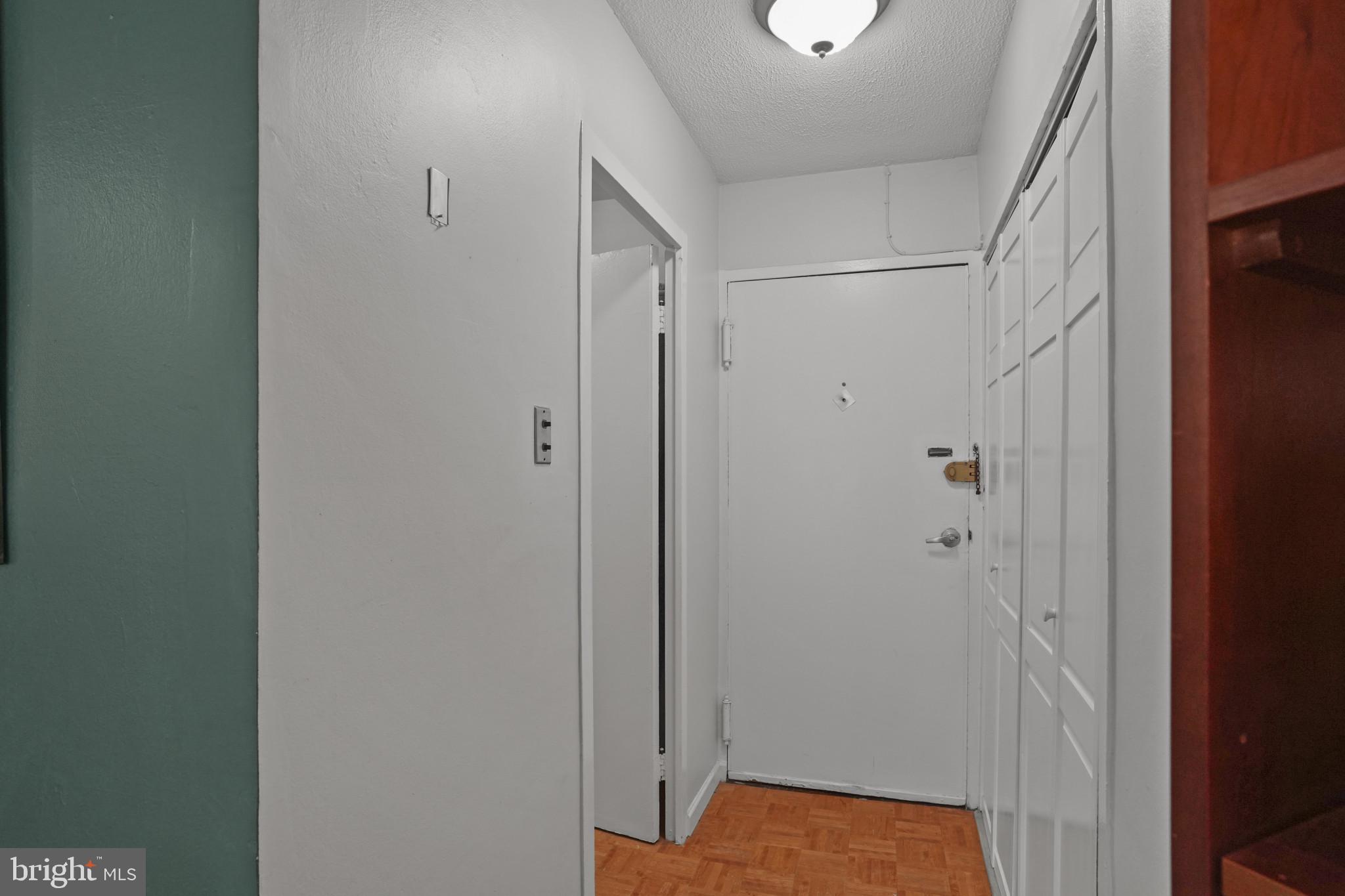 1801 Clydesdale Place Northwest, Unit 420 Washington, DC 20009 - Photo 4 of 33