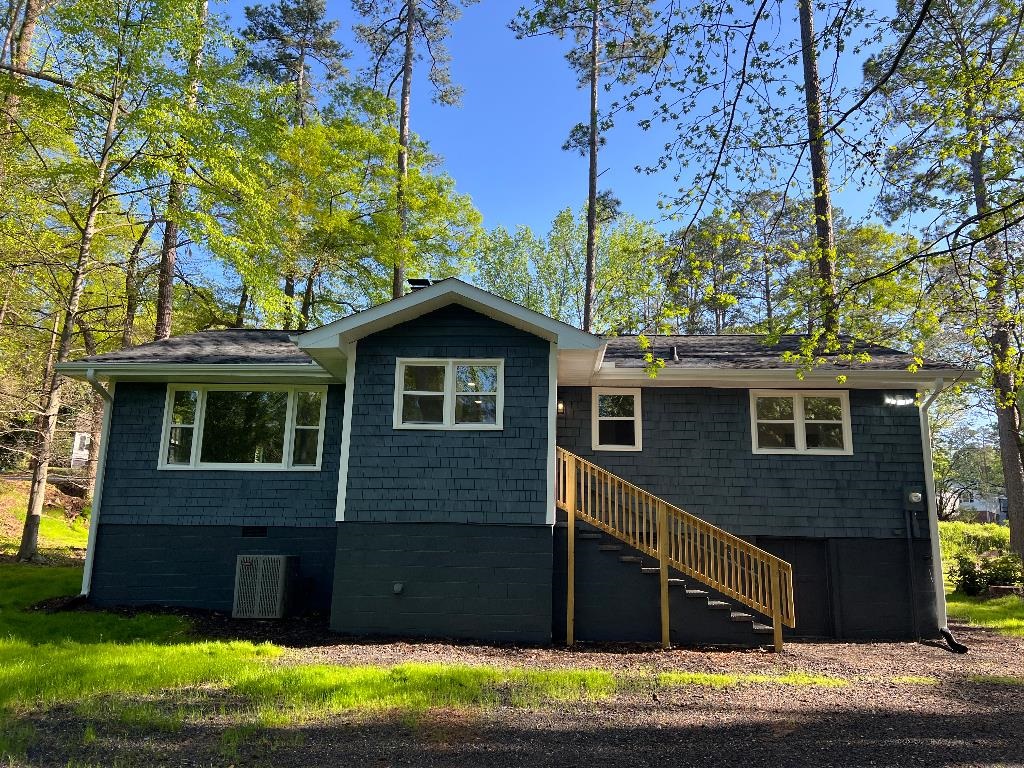 112 East Crescent Road Spartanburg, SC 29301 - Photo 1 of 30