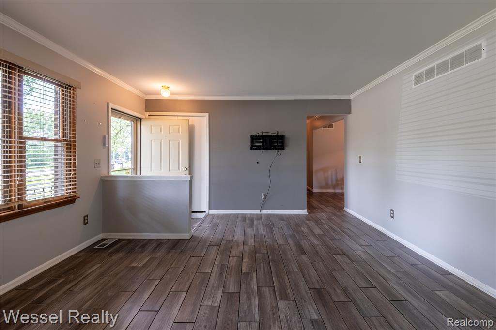6025 29 Mile Road Washington, MI 48095 - Photo 6 of 23 Gallery Image 6