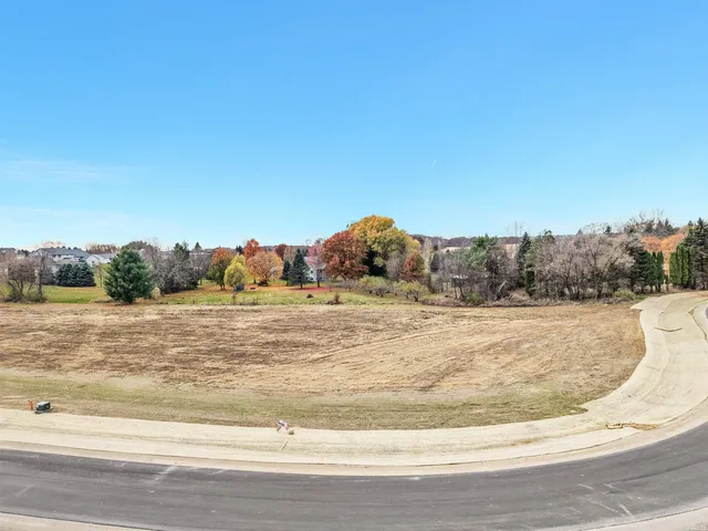 $119,900 | Lot 15 Hawks View, Edgerton, WI 53534