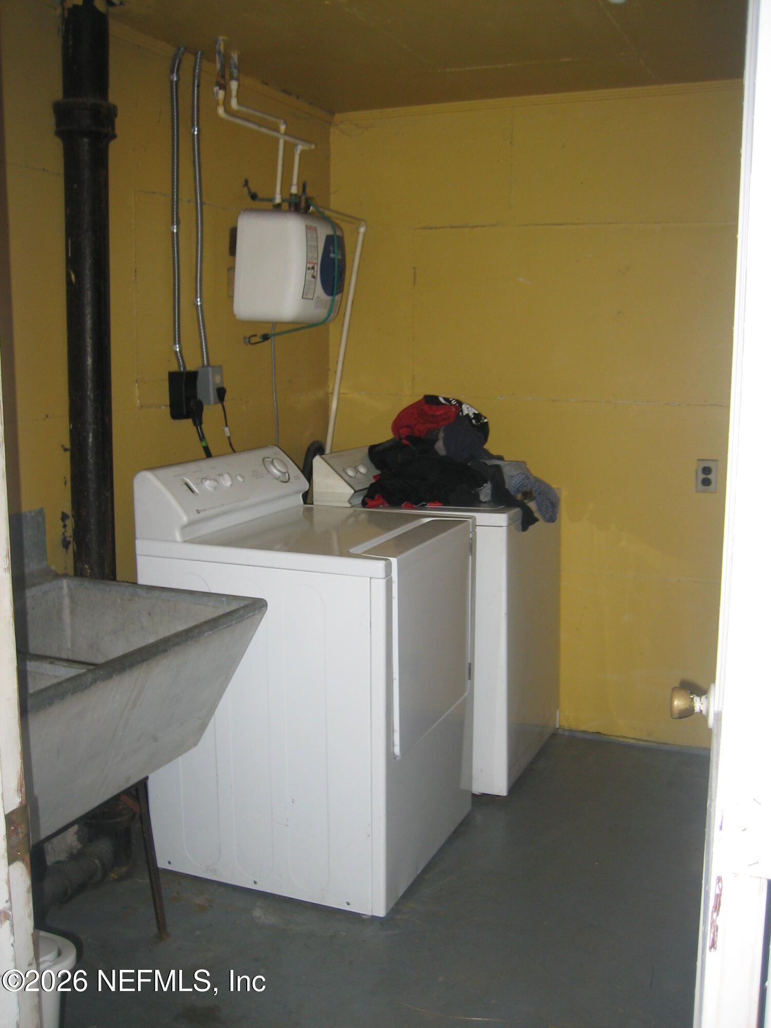 2842 Sydney Street, Unit 4 Jacksonville, FL 32205 - Photo 12 of 12 Laundry Room