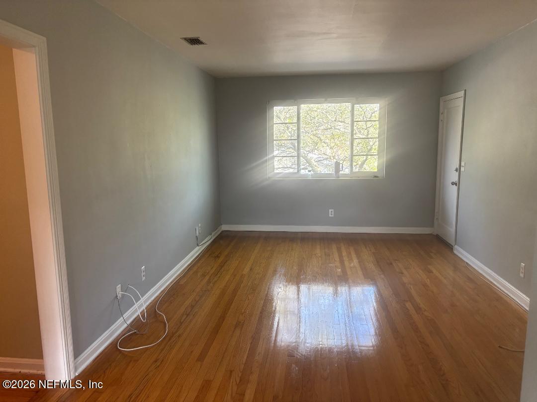 2842 Sydney Street, Unit 4 Jacksonville, FL 32205 - Photo 6 of 12 Family room 2