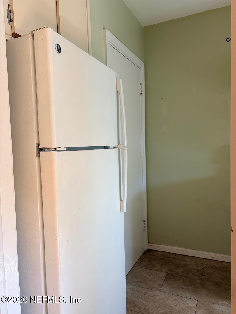 2842 Sydney Street, Unit 4 Jacksonville, FL 32205 - Photo 8 of 12 Kitchen 2